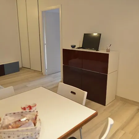 Claudia's Charming House Apartament *
