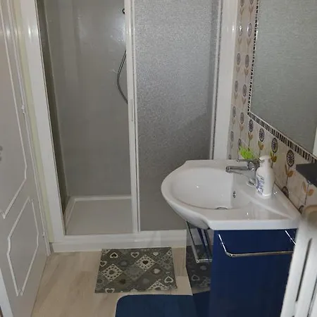 Claudia's Charming House Apartament *